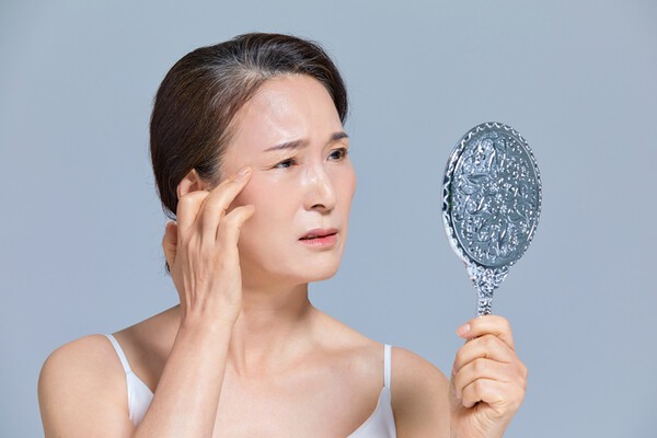 나이 들어 보이는 검은 반점, 다 같은 검버섯일까